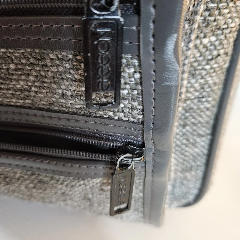 Vintage Sasson Tweed Shoulder Travel Bag Carry-On Duffle - Grey / Brown